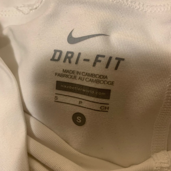 SOLD Nike Pleated Tennis Skirt - Picture 4 of 5